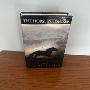 THE HORSE WHISPERER - BY NICHOLAS EVANS HARDCOVER BOOK